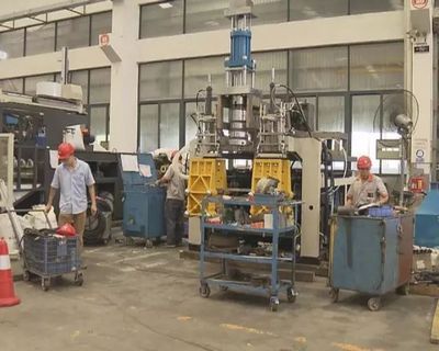 砥砺奋进的五年 机械装备制造业“扩容”，年产值增速实现双位数